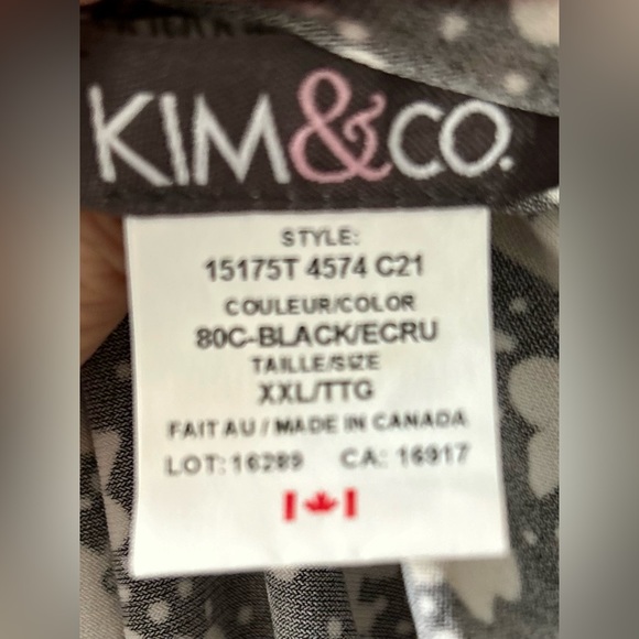 Kim & Co. V-neck Sleeveless Top - Picture 3 of 4